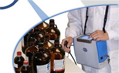 С������������