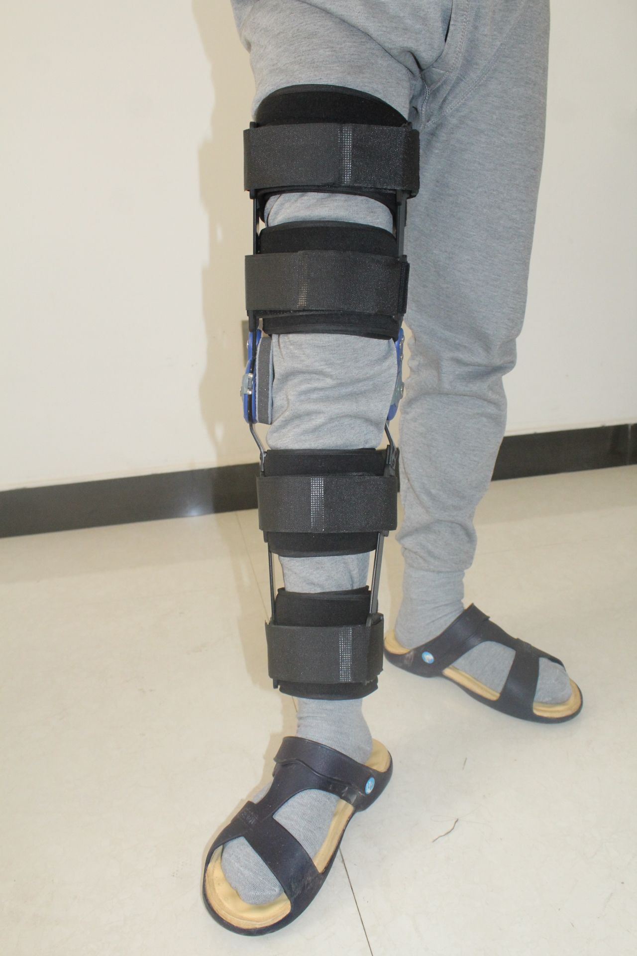 Ʒ�ƿɵ�ʽϥ�ؽڹ̶�֧��/ �ɵ�ϥ�ؽڽ�����/ ϥ�ؽ���λ�̶�֧��