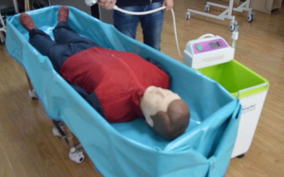 �๦��ϴ�贲