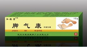 �������־����