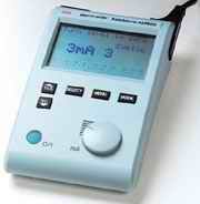 ����̼���AM800