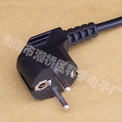 ��Դ�ߣ�3���ͷ