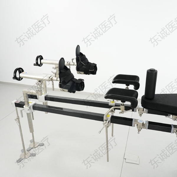 ����ҽ�� �ǿ�ǣ���� ҽ����֫����ʹ�� ̼��ά�ǿ�ǣ����Q3��˫�ڣ�