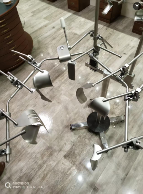 ���ǣ����  ��ܸ�����������