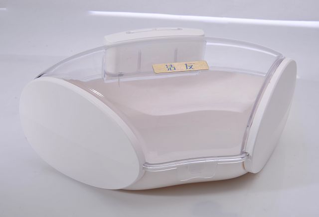 ��Ĥ͸������