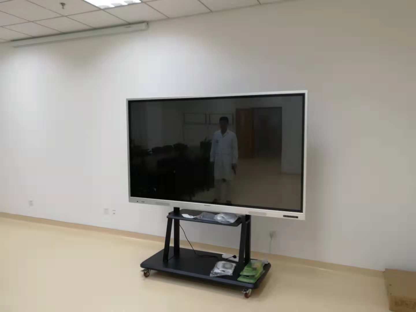 ҽ����ʾ��