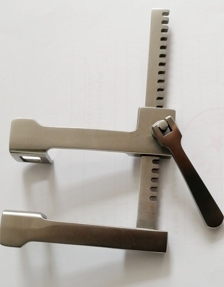 ��ͯ�ع�ǣ����  �����ع�ǣ����  �����������е