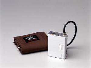 �ձ�AND��̬Ѫѹ�໤��TM-2430�������£�