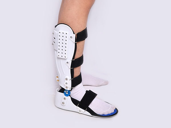 踝足固定支具短款小腿足部锻炼行走前置护板夹板足托矫正护具