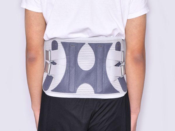 热压护腰带支撑护腰透气一体保暖运动健身腰托腰部