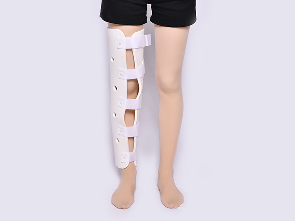 膝部下肢固定支具 泡沫高分子卧床骨科固定膝关节支具 腿部固定托